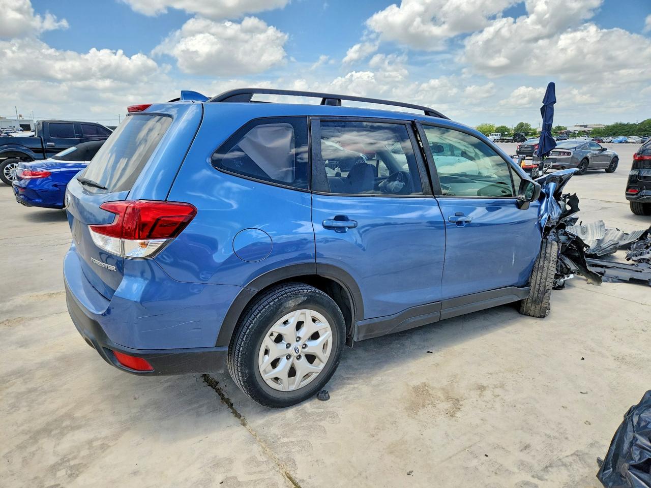 2021 Subaru Forester - Фото 3