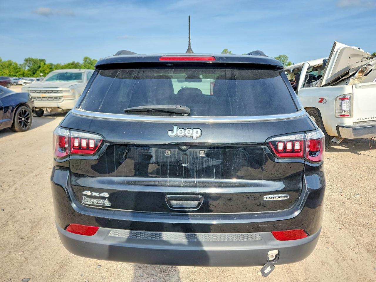 2024 Jeep Compass Latitude Lux - Image 6