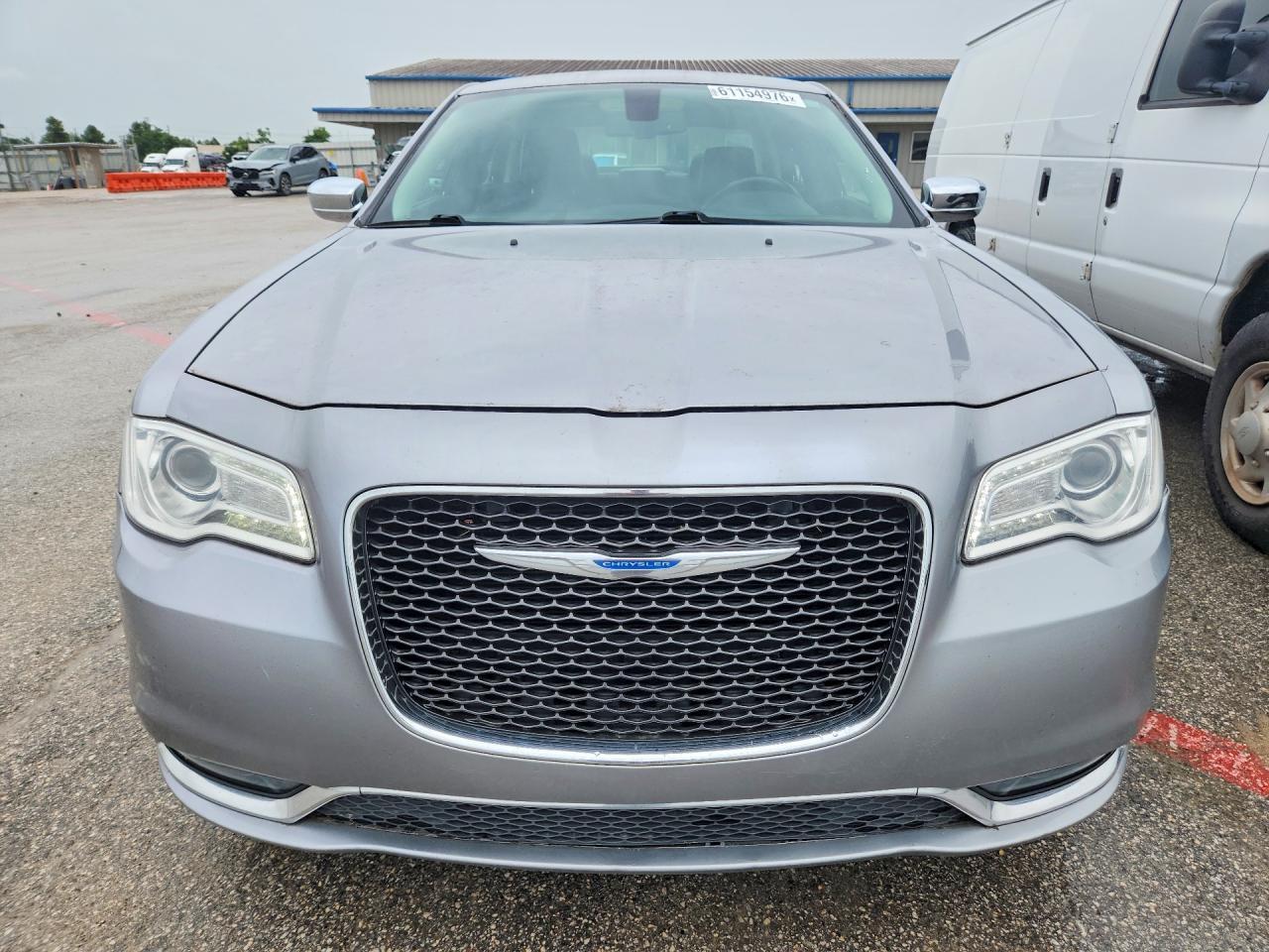 2018 Chrysler 300 Limited - Image 5