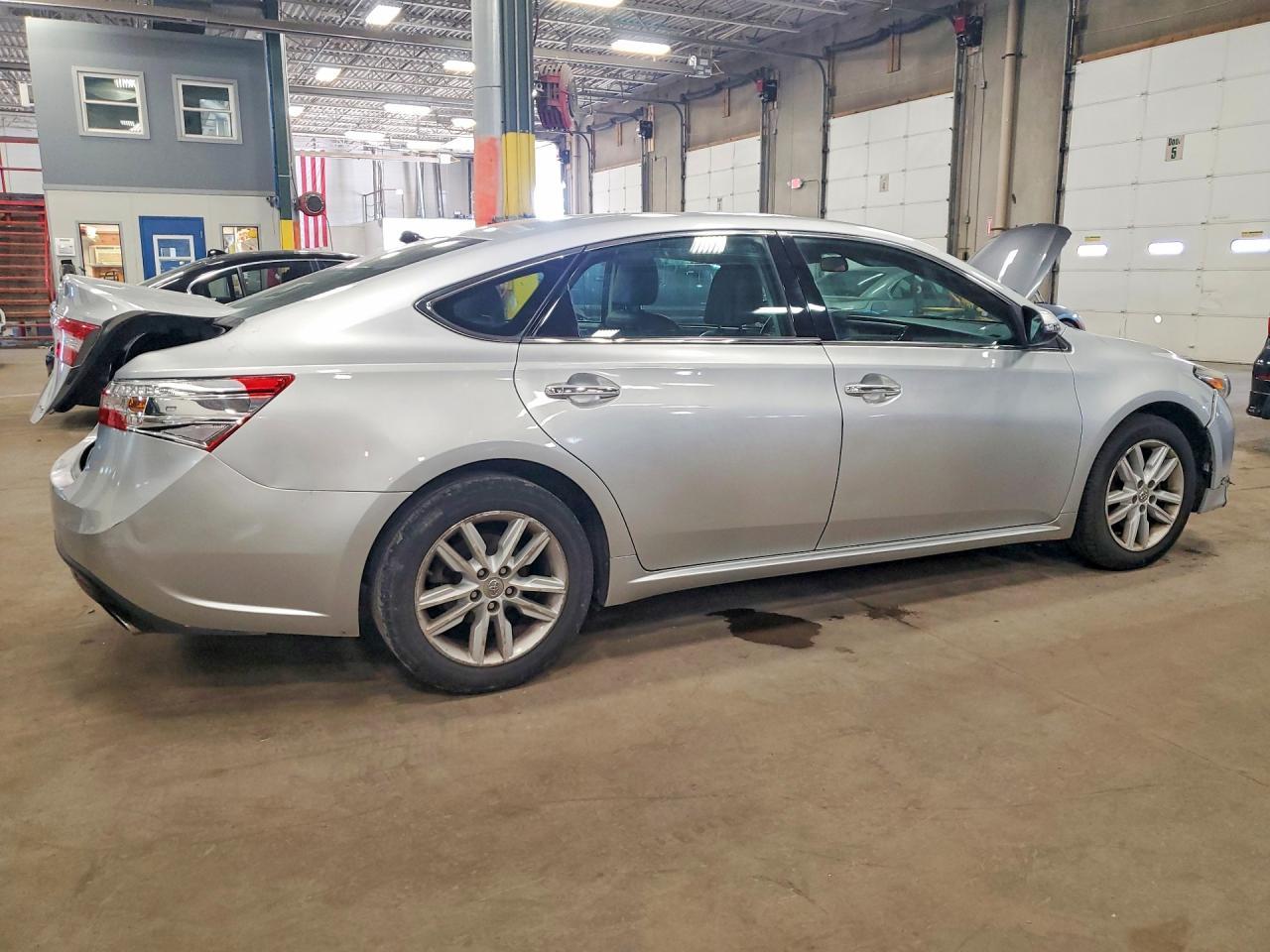 2013 Toyota Avalon Xle - Фото 3