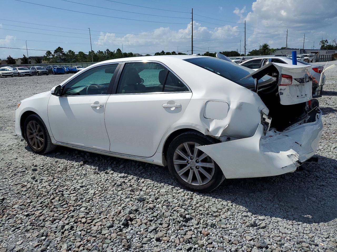 2012 Toyota Camry Xle - Image 2
