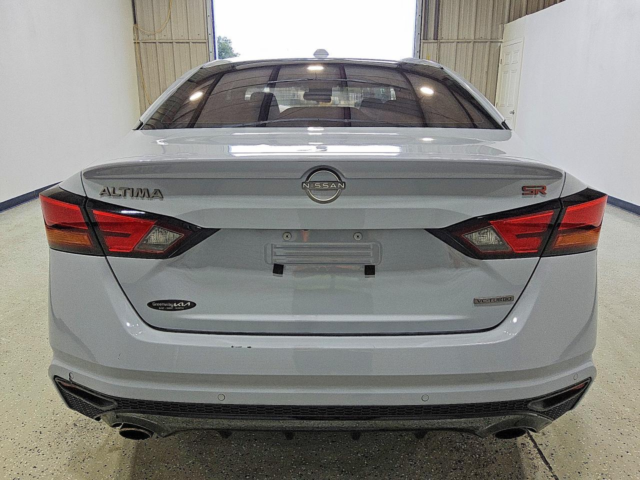 2023 Nissan Altima 2.0 Sr - Image 6