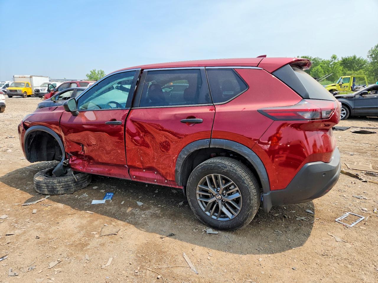 2021 Nissan Rogue S - Фото 2