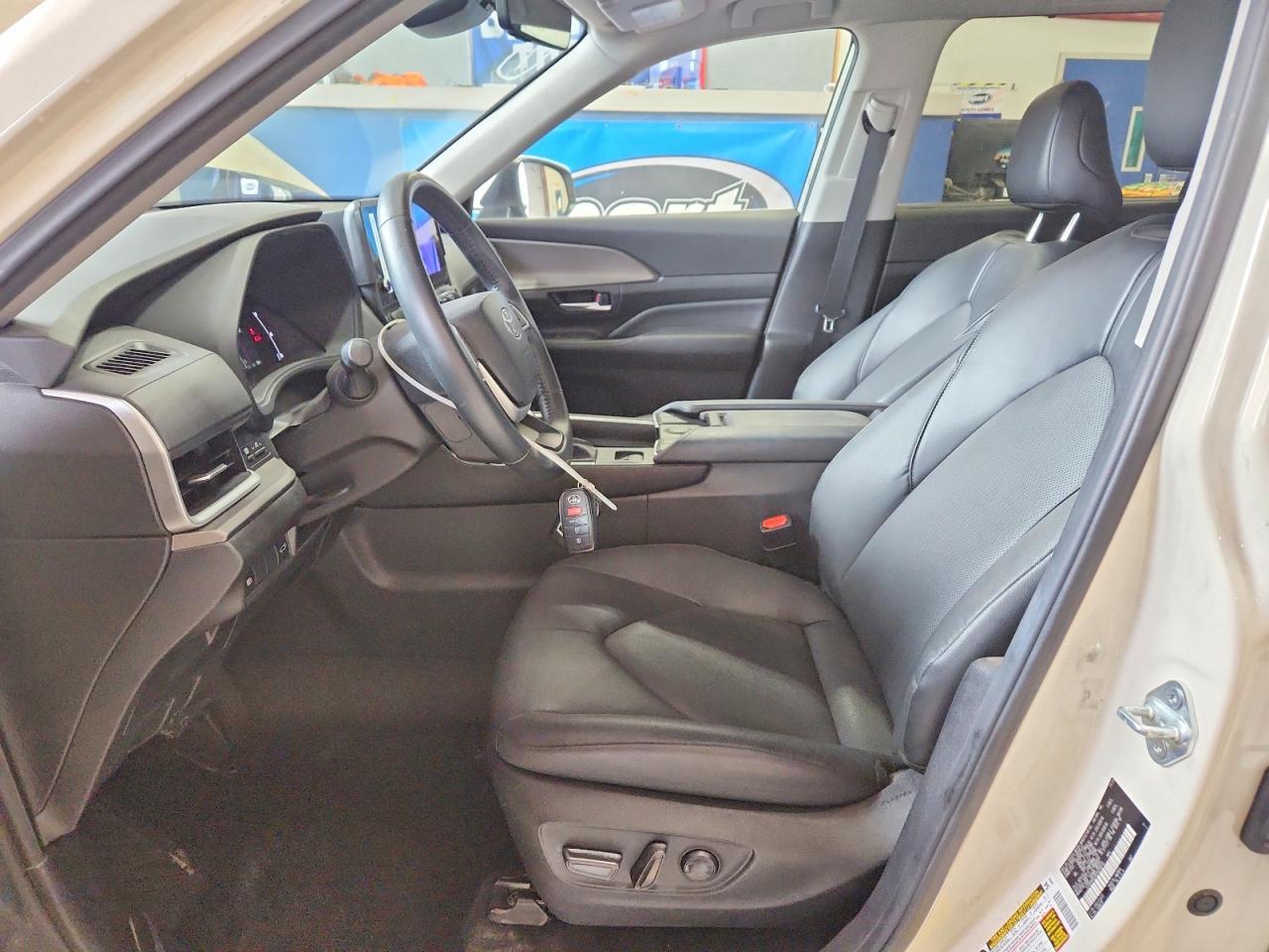 2024 Toyota Grand Highlander Xle - Image 7