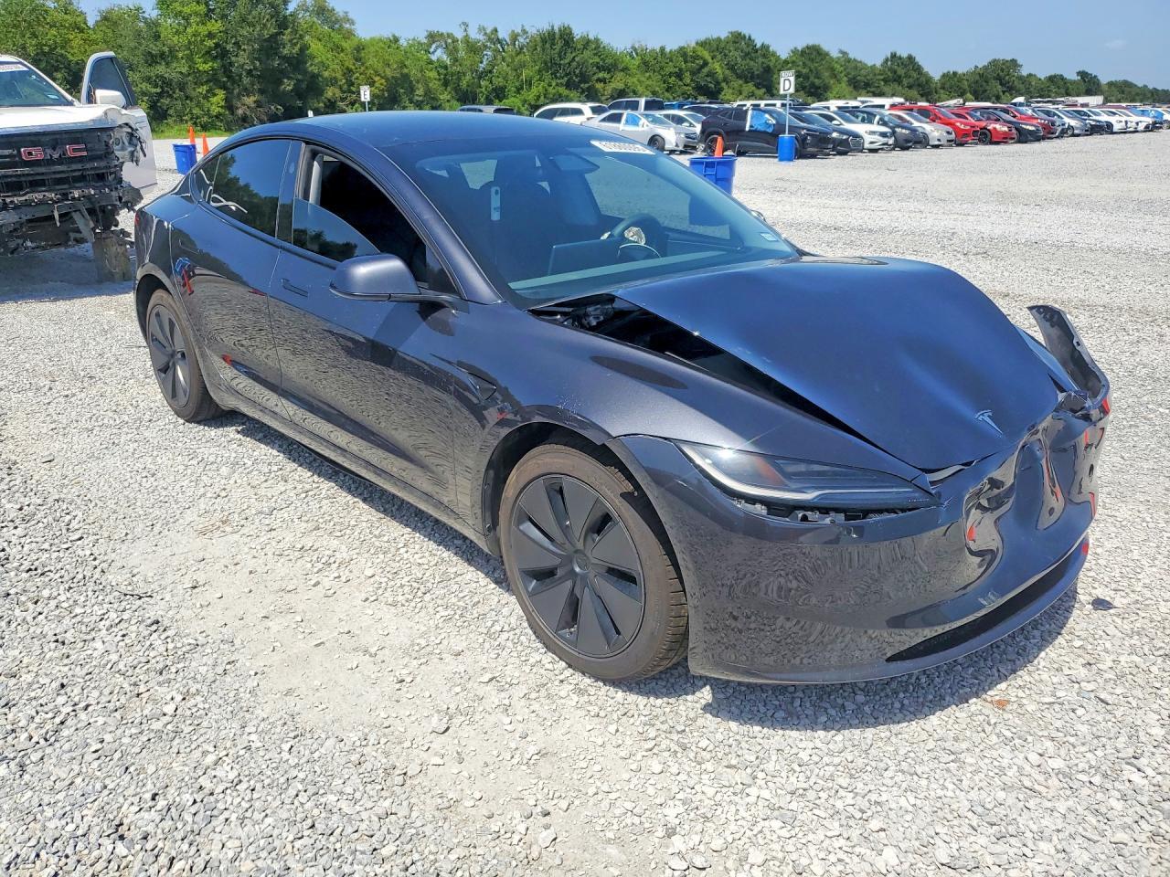 2024 Tesla Model 3 - Image 4