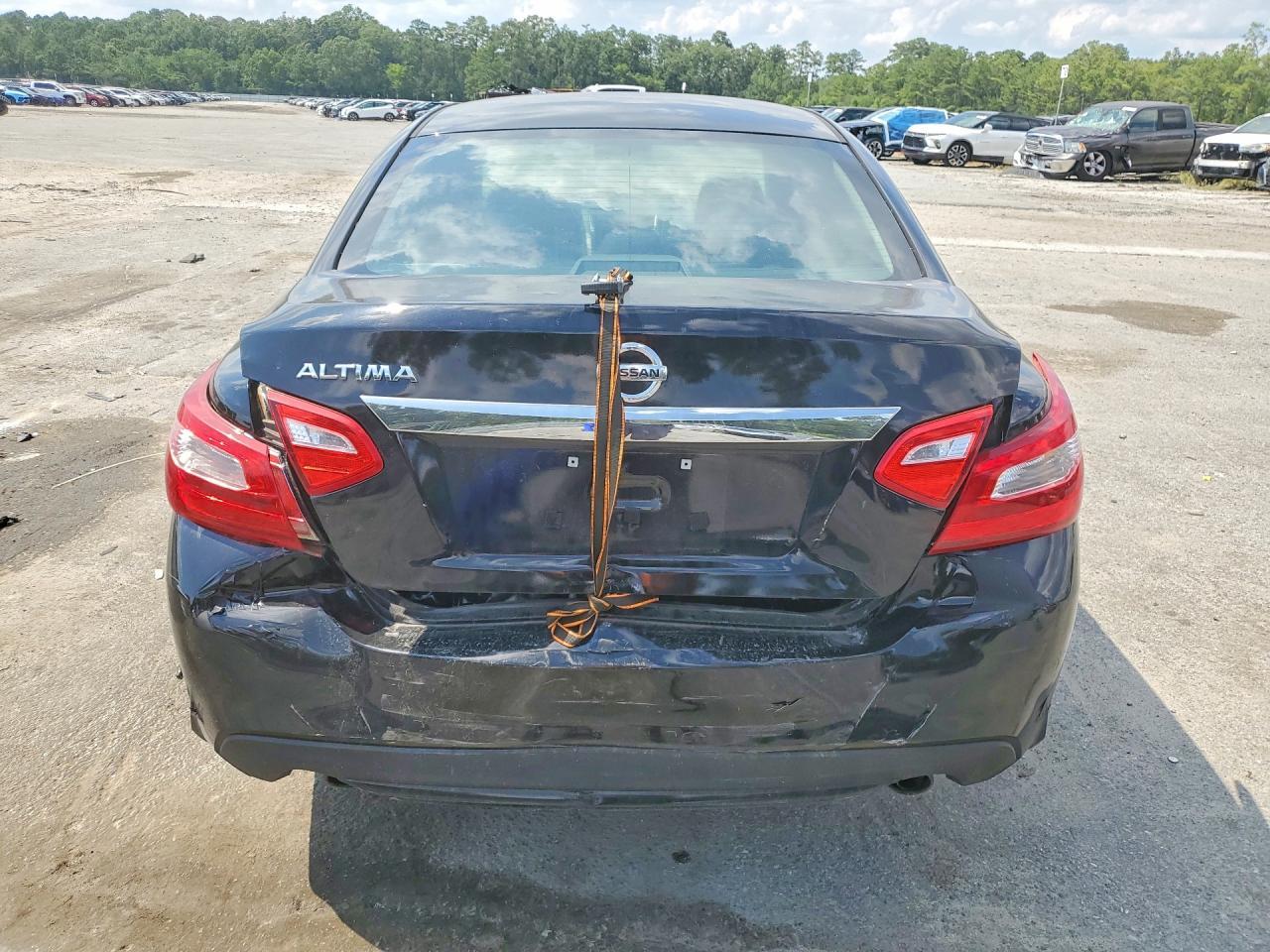 2017 Nissan Altima 2.5 S - Image 6