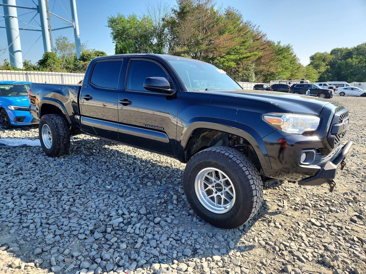 2019 Toyota Tacoma Sr5 V6 - Image 4