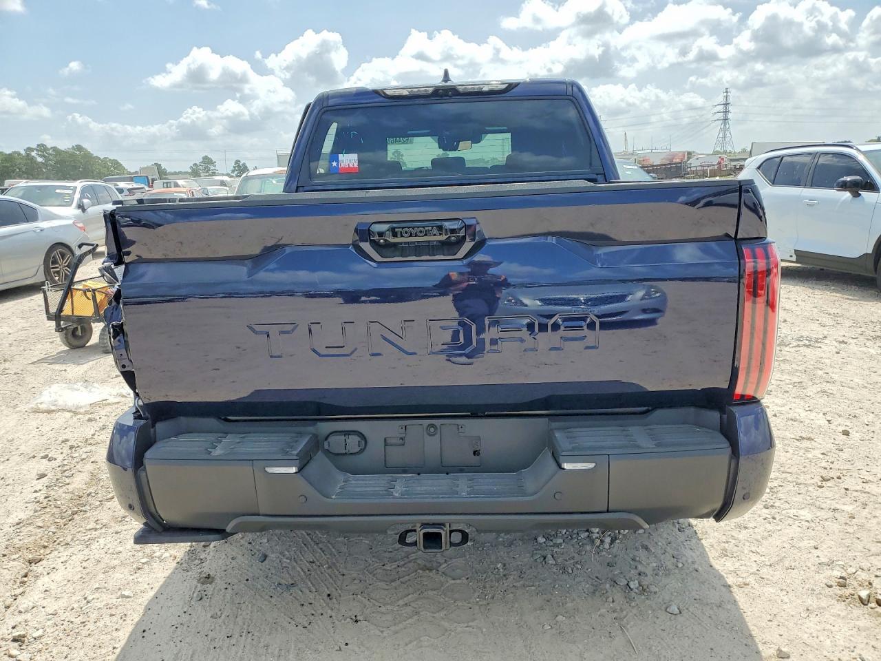 2026 Toyota Tundra Crewmax Limited - Image 6