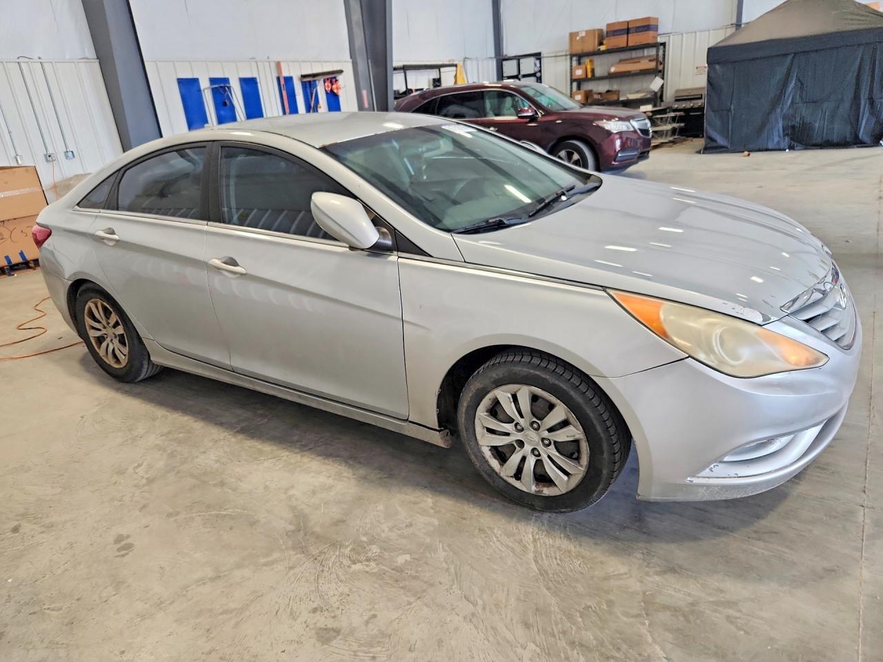 2011 Hyundai Sonata Gls - Image 4