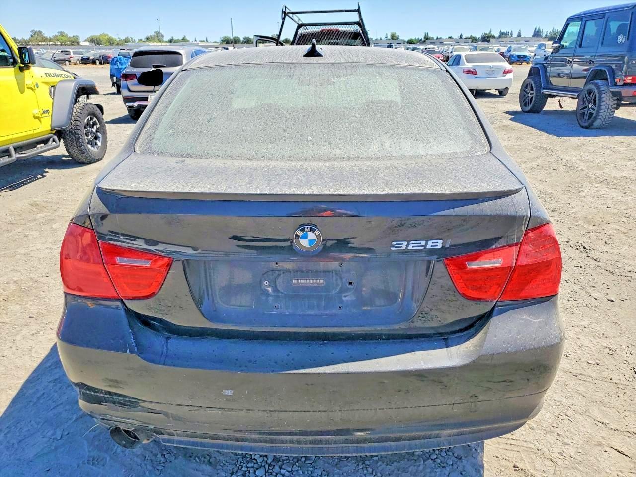 2010 BMW 328 I - Image 6