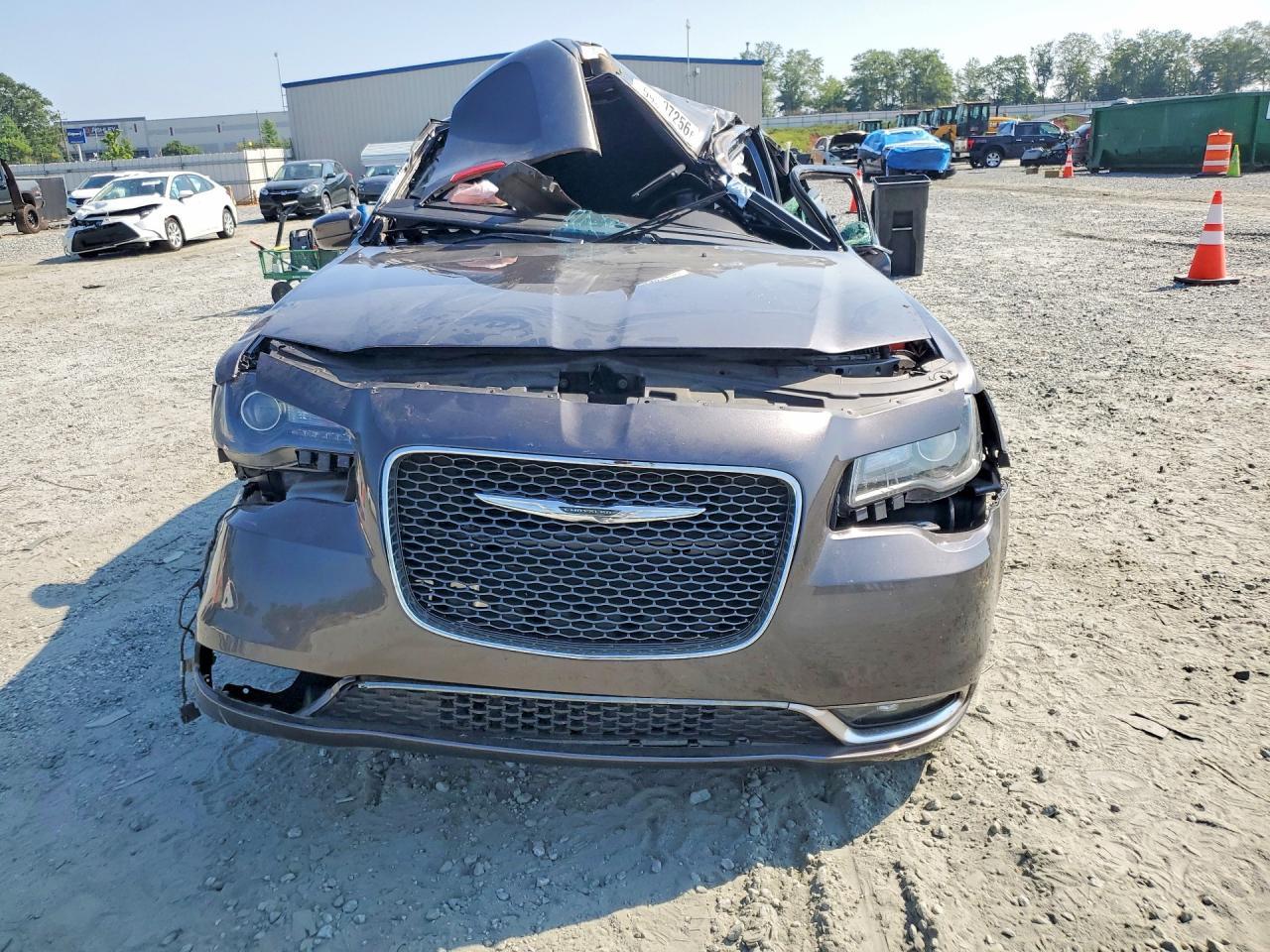 2019 Chrysler 300 300S - Фото 5