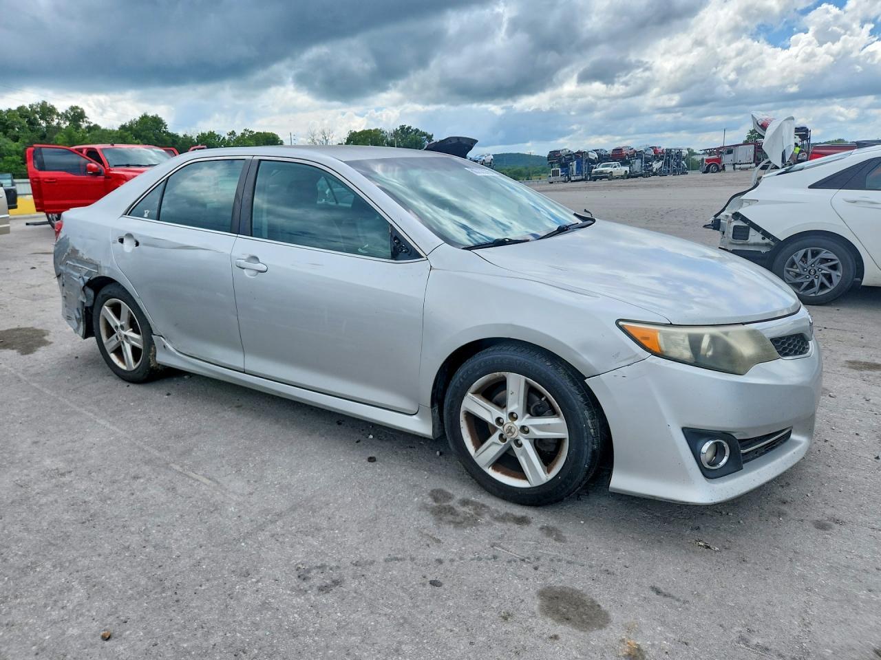 2012 Toyota Camry Se - Image 4