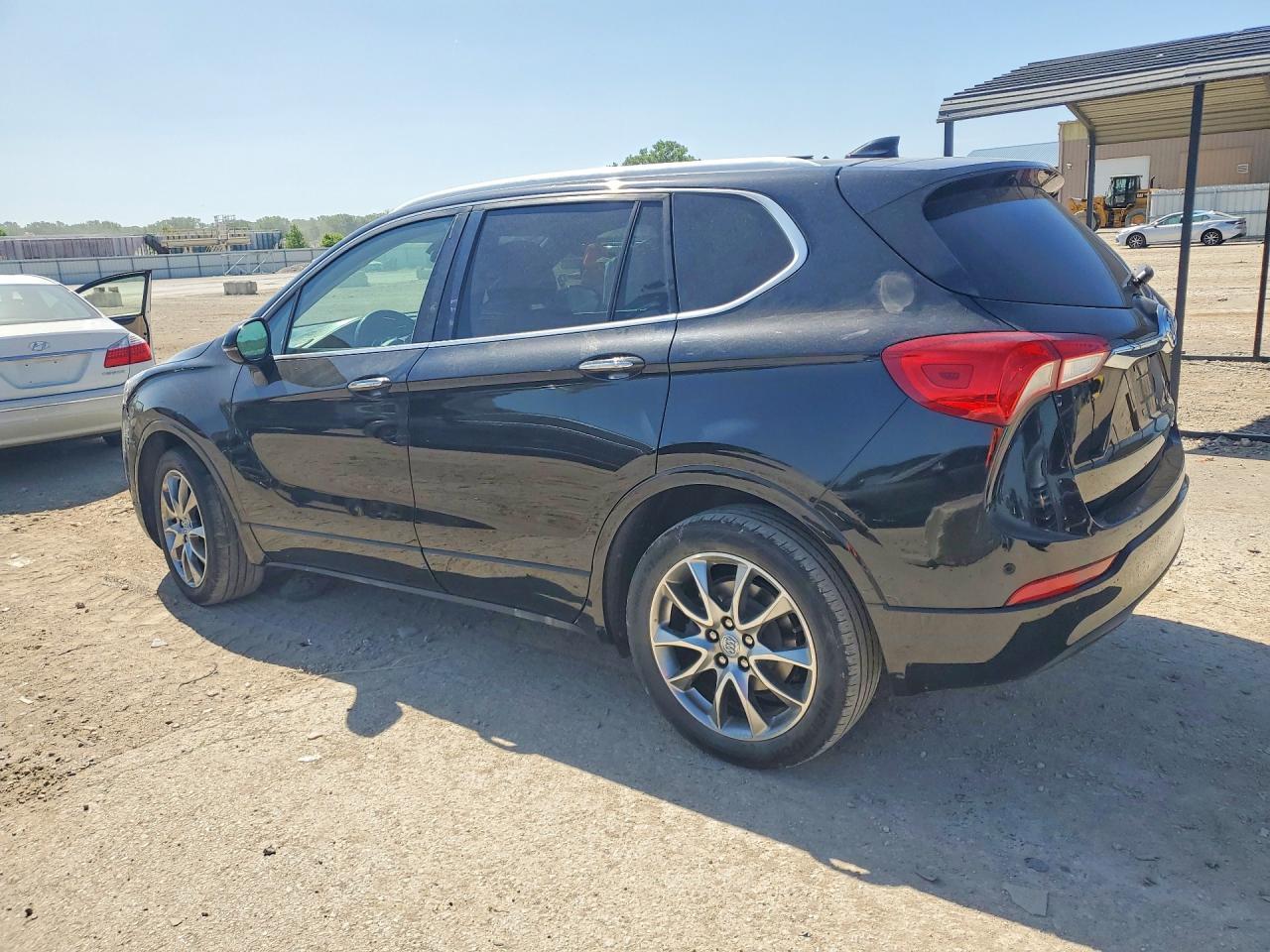 2020 Buick Envision Essence - Фото 2