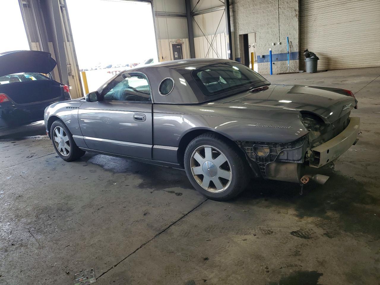 2003 Ford Thunderbird - Фото 2