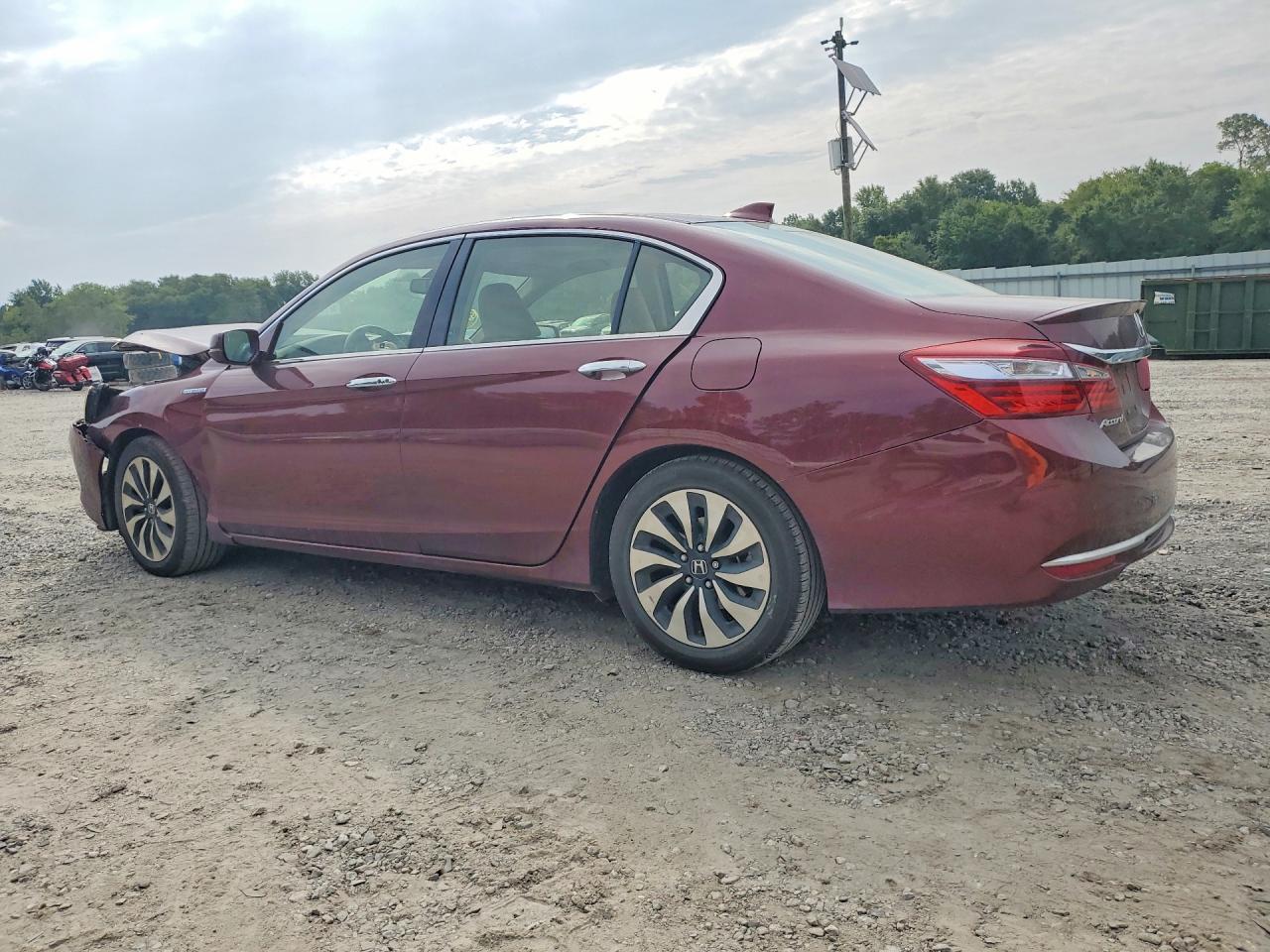 2017 Honda Accord Hybrid Exl - Image 2