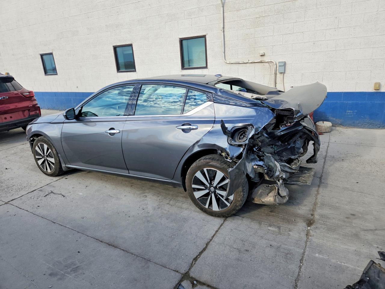 2019 Nissan Altima Sv - Image 2