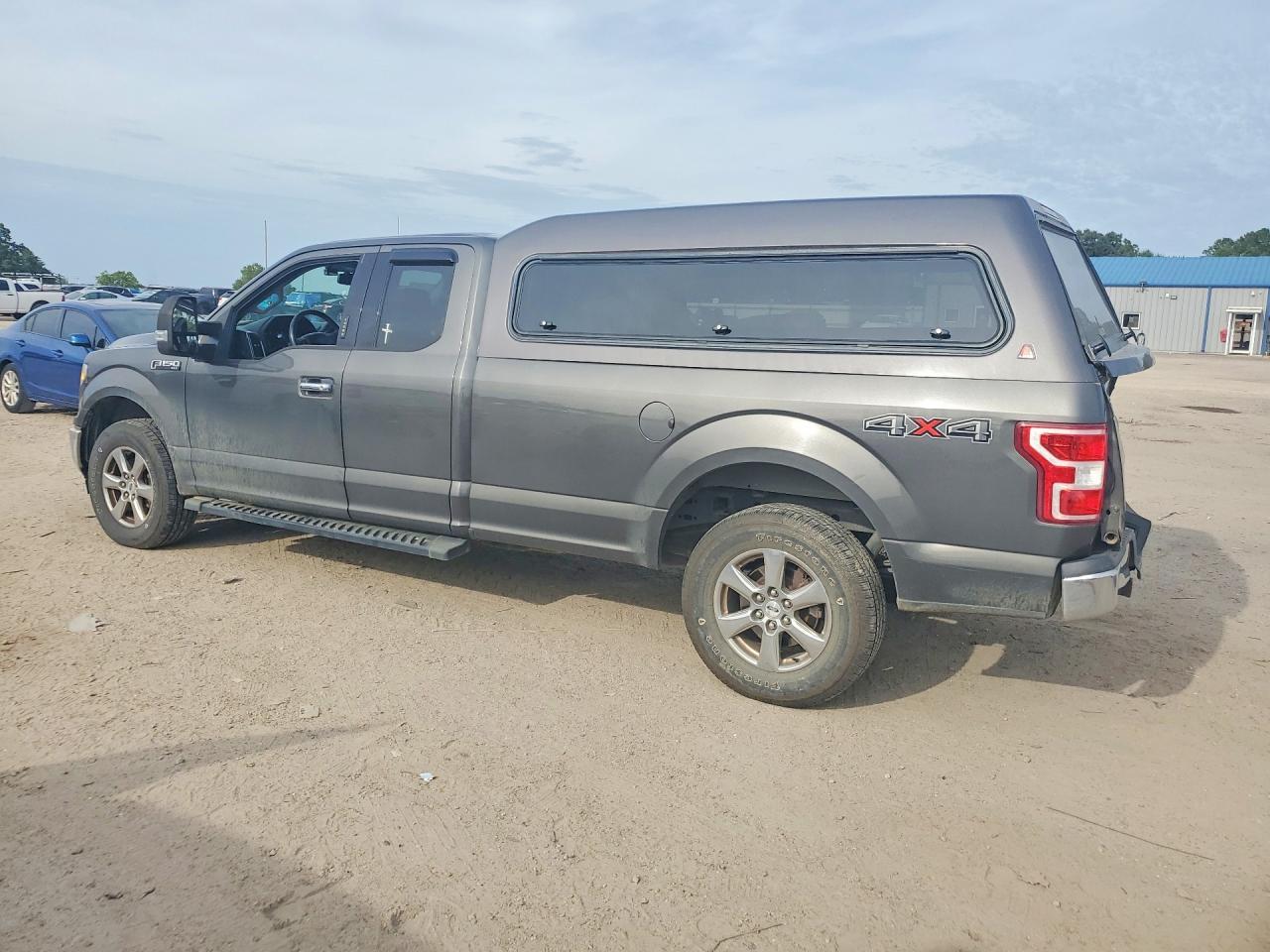 2018 Ford F150 Super Cab - Фото 2
