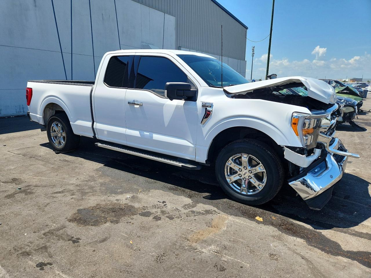 2022 Ford F150 Super Cab - Image 4