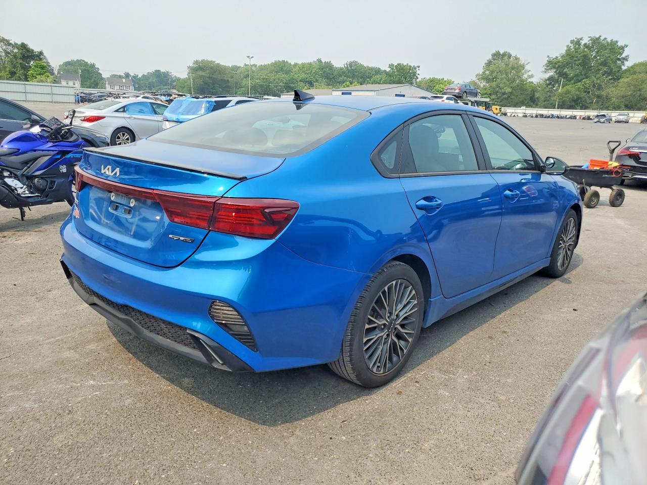 2023 Kia Forte Gt Line - Фото 3