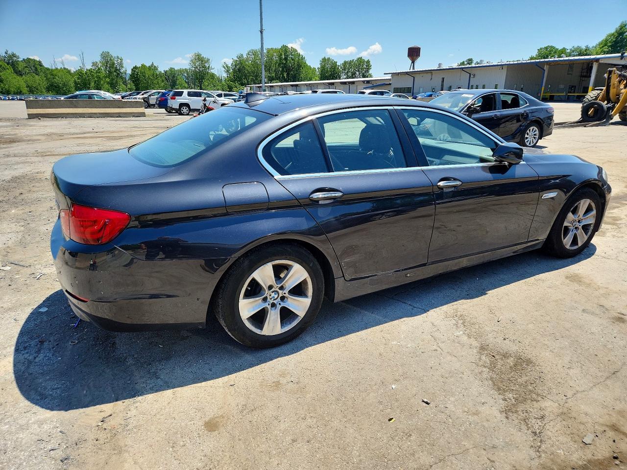 2013 BMW 528 Xi - Фото 3