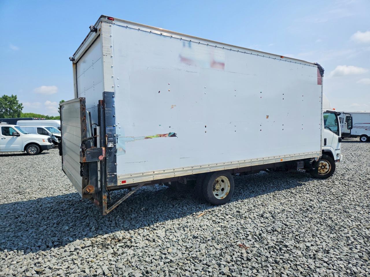 2014 Isuzu Npr Hd - Delivery Truck - Image 3