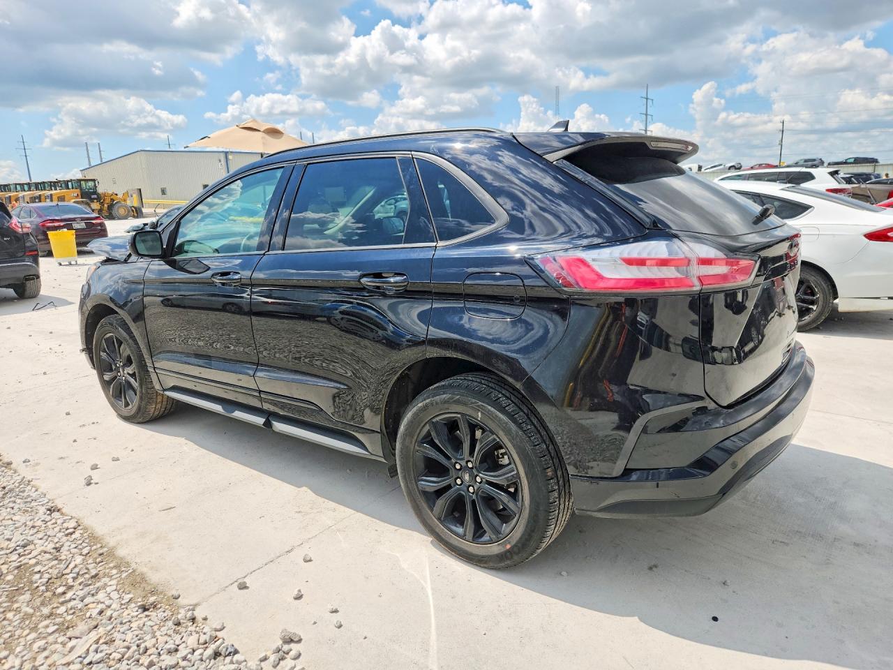 2024 Ford Edge Se - Фото 2