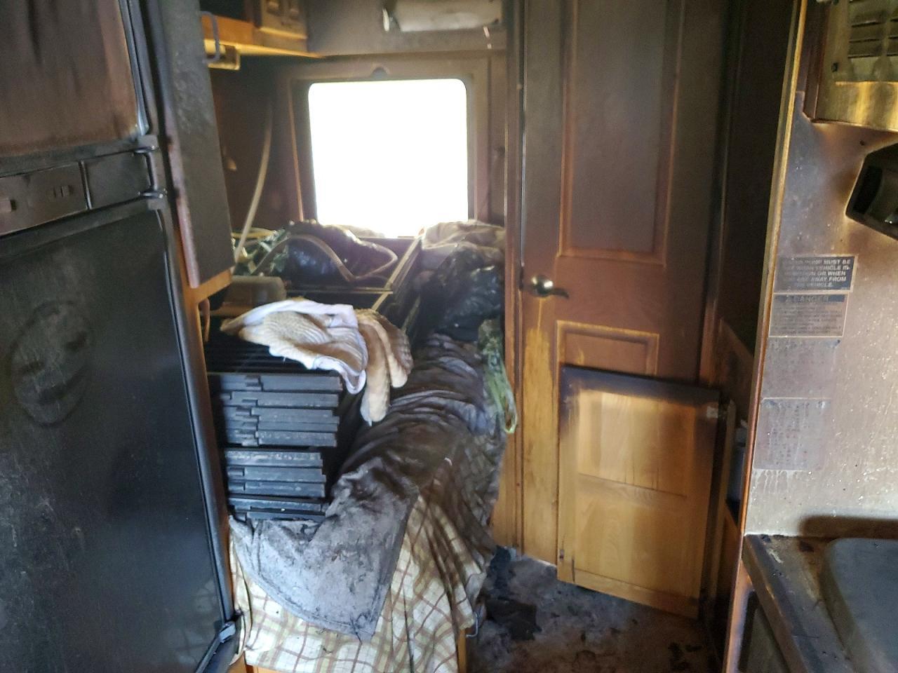 2005 Born Free Motor Coach Rv - Фото 6