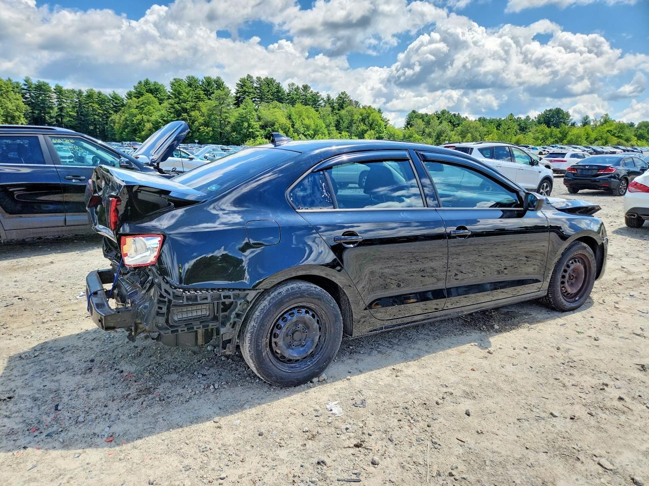 2012 Volkswagen Jetta Base - Image 3