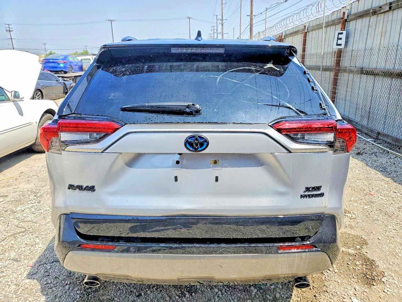 2024 Toyota Rav4 - Image 6