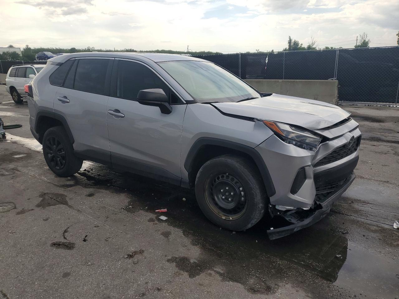 2025 Toyota Rav4 Le - Фото 4