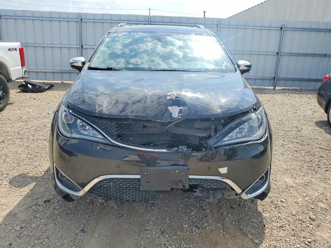 2017 Chrysler Pacifica Limited - Фото 5