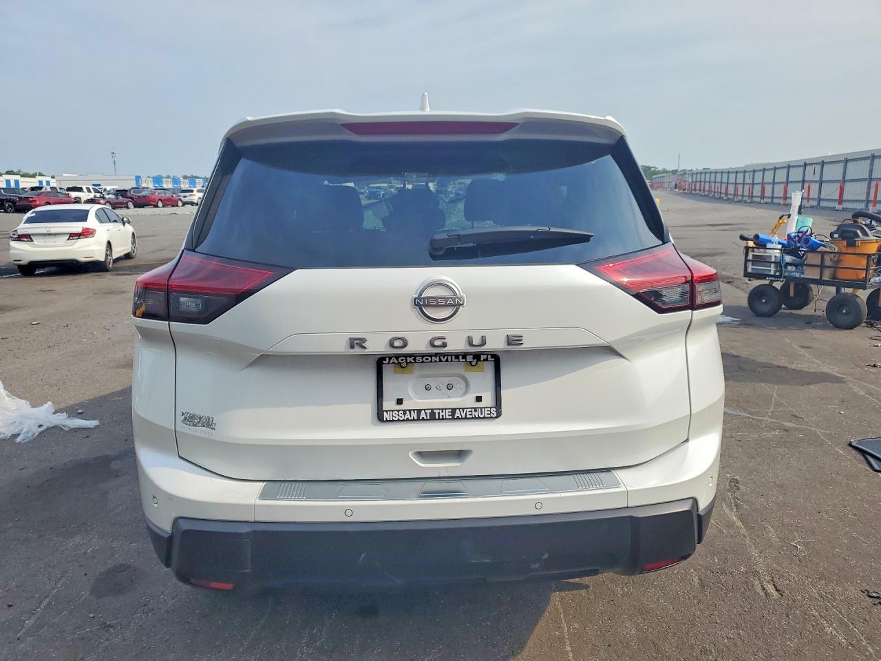 2025 Nissan Rogue Sv - Фото 6