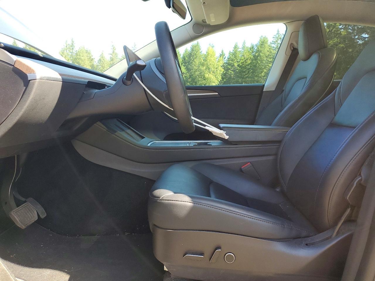 2023 Tesla Model Y - Image 7