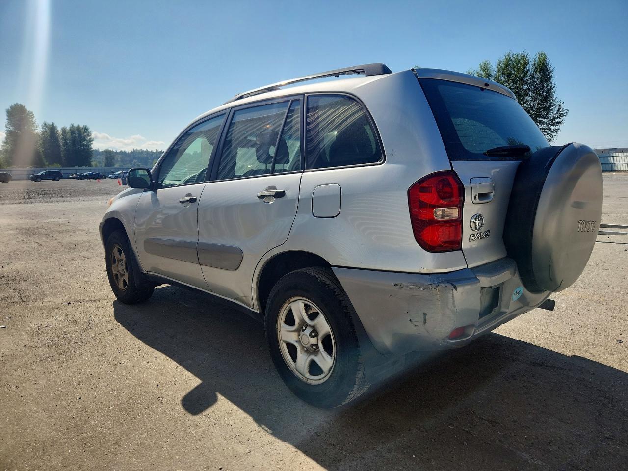 2005 Toyota Rav4 Base - Image 2