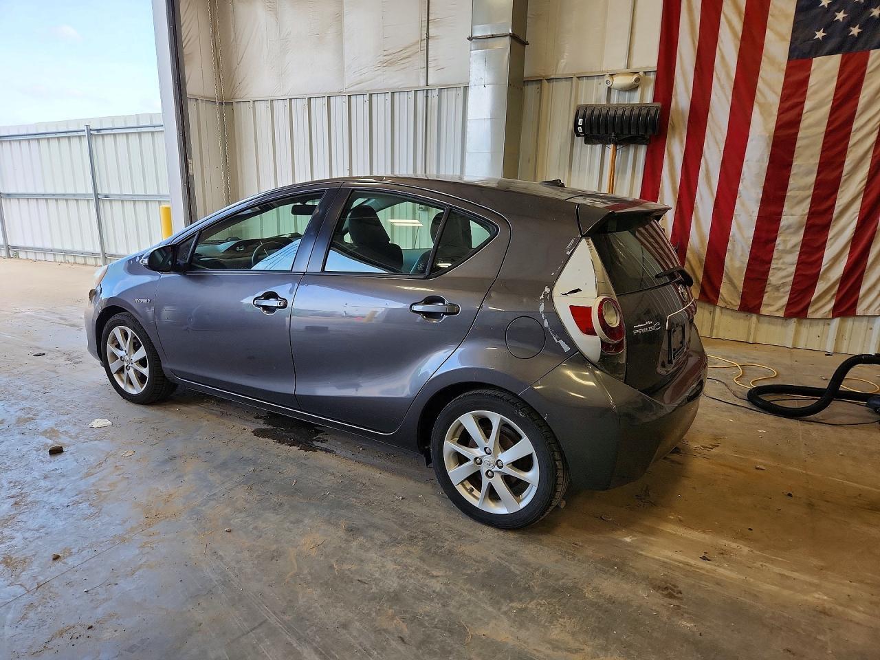 2012 Toyota Prius C Four - Фото 2