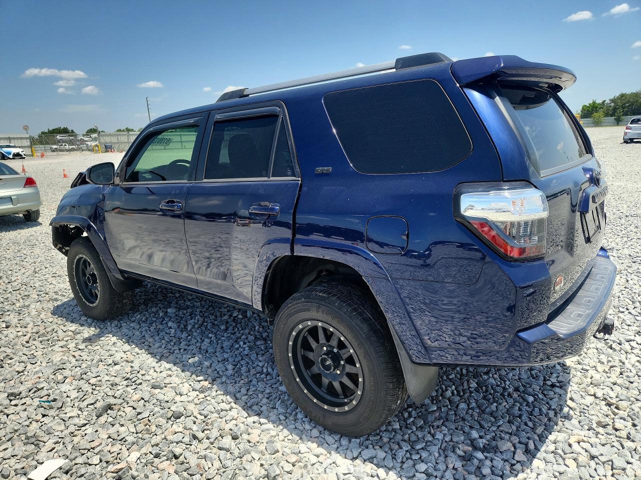 2019 Toyota 4Runner Sr5 - Фото 2