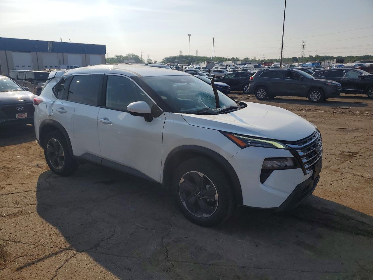 2024 Nissan Rogue Sv - Фото 4