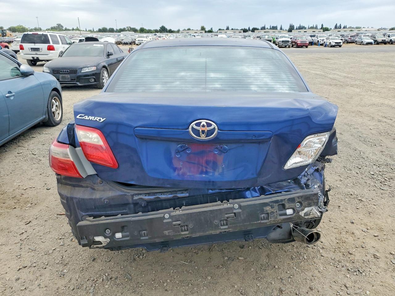 2007 Toyota Camry Le - Image 6