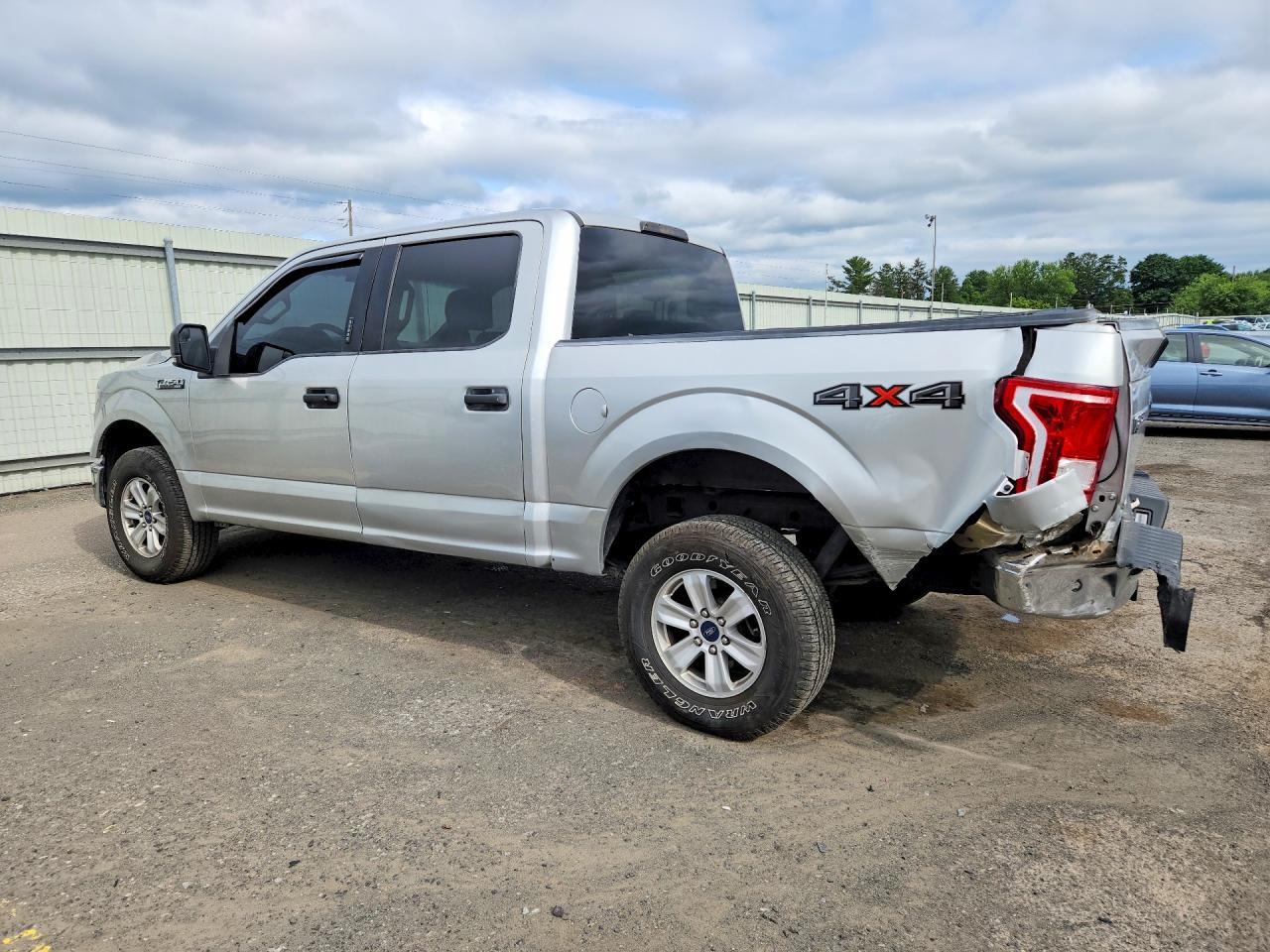 2017 Ford F150 Supercrew - Фото 2