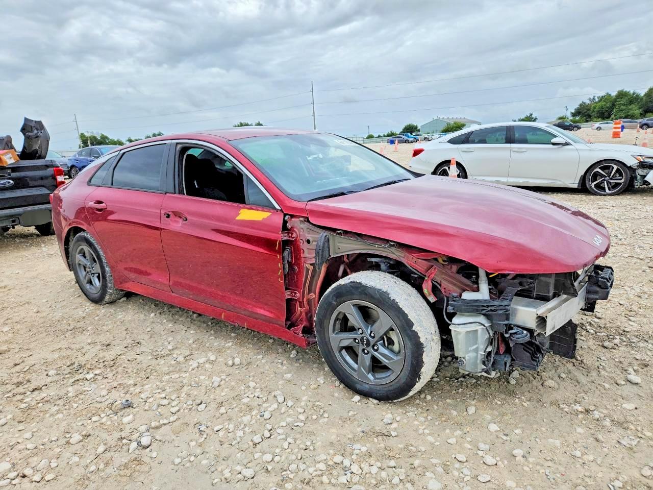 2022 Kia K5 Lx - Image 4