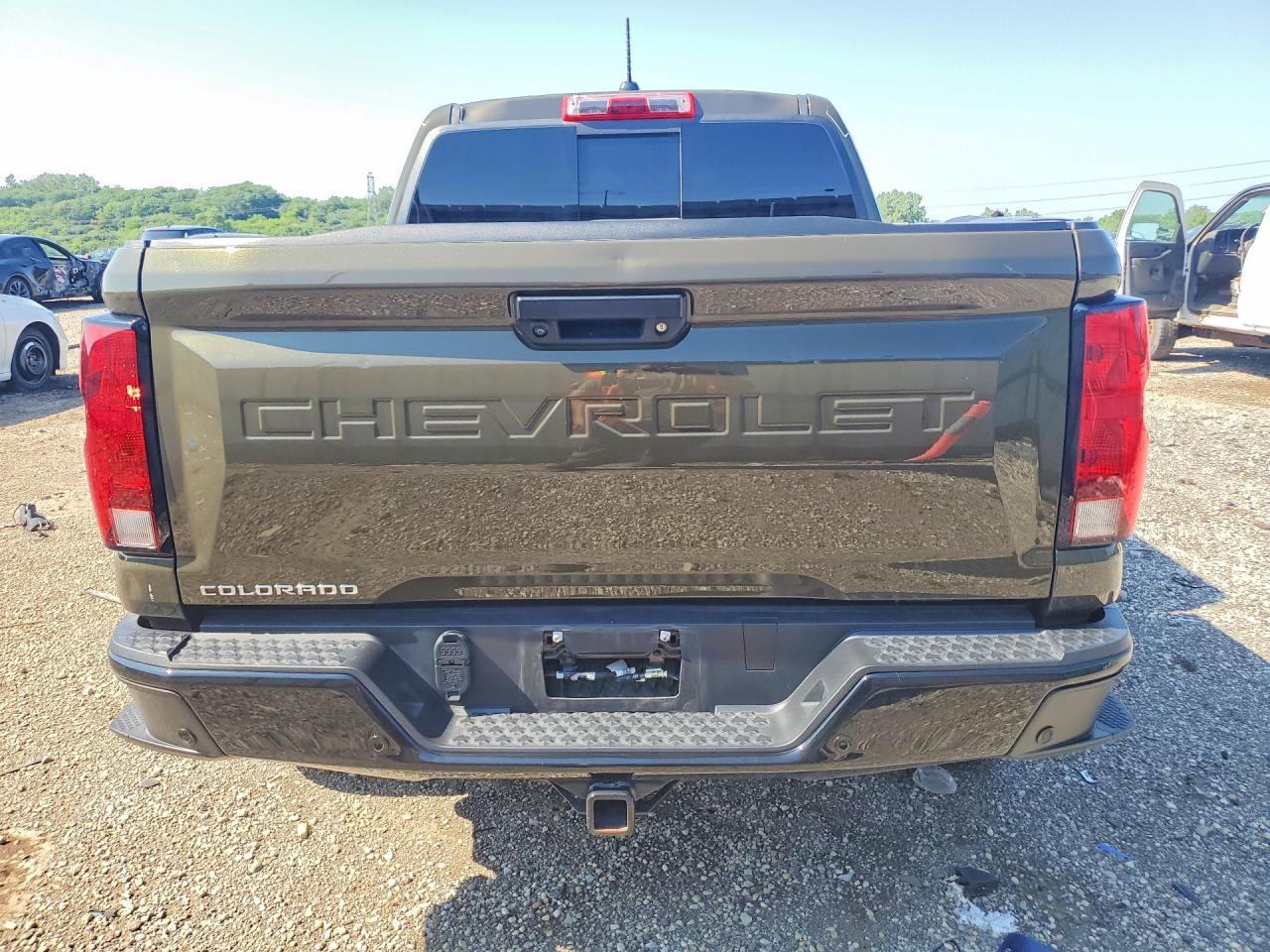 2025 Chevrolet Colorado Trail Boss - Image 6