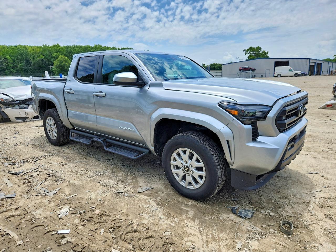 2025 Toyota Tacoma Sr5 - Image 4