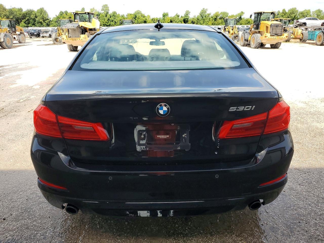 2017 BMW 530 I - Фото 6