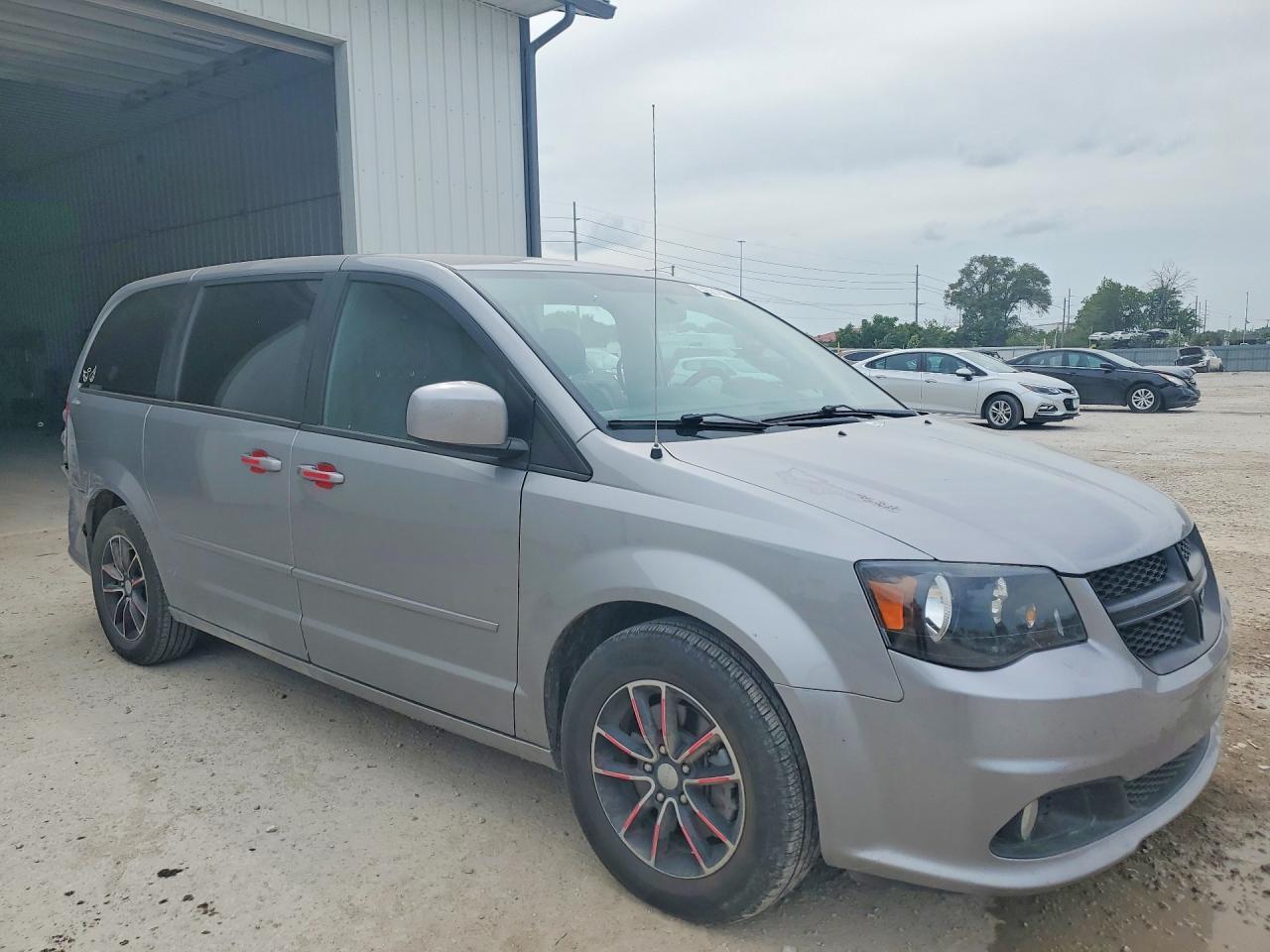 2016 Dodge Grand Caravan Sxt - Image 4