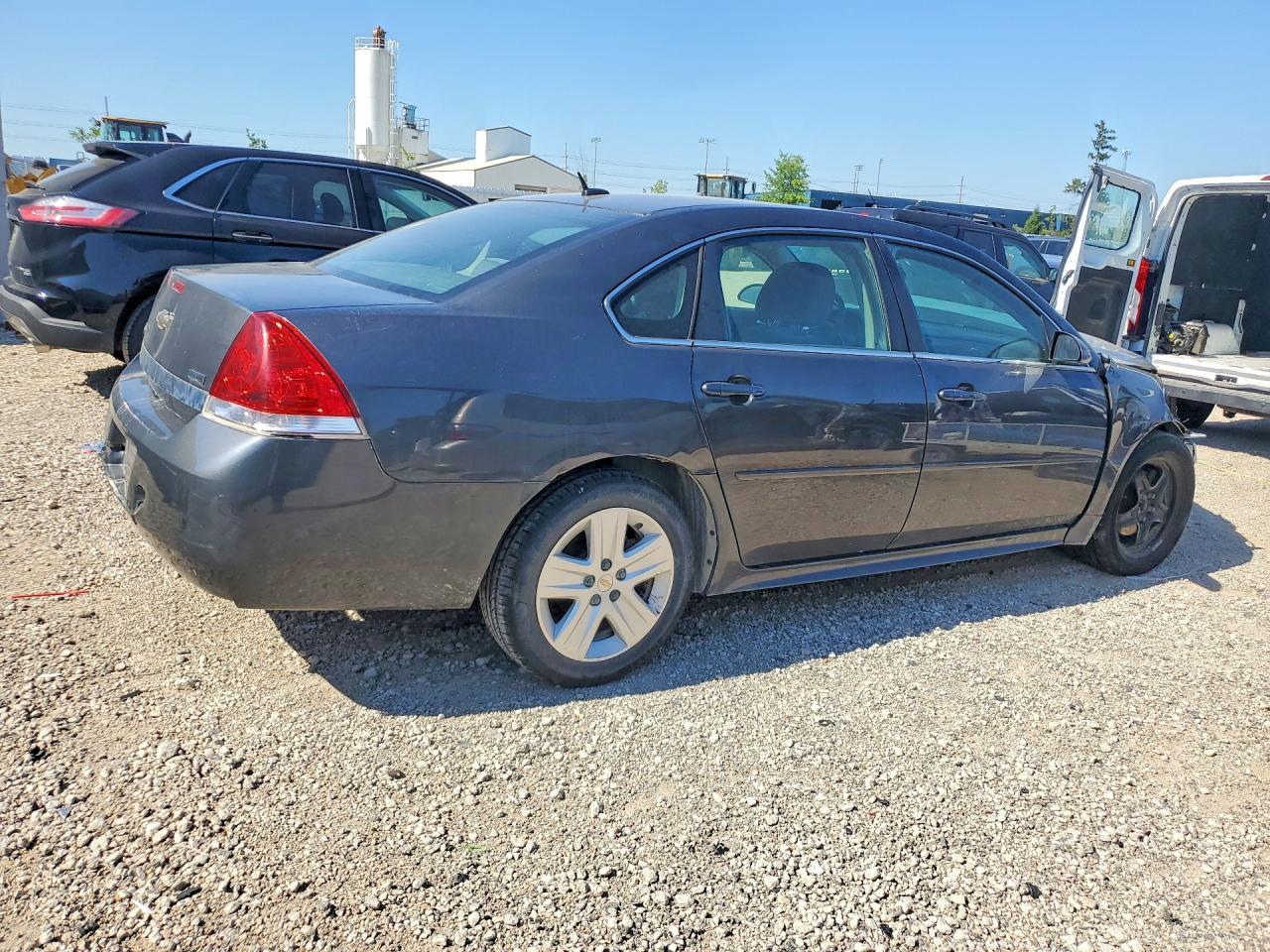 2010 Chevrolet Impala Ls - Фото 3