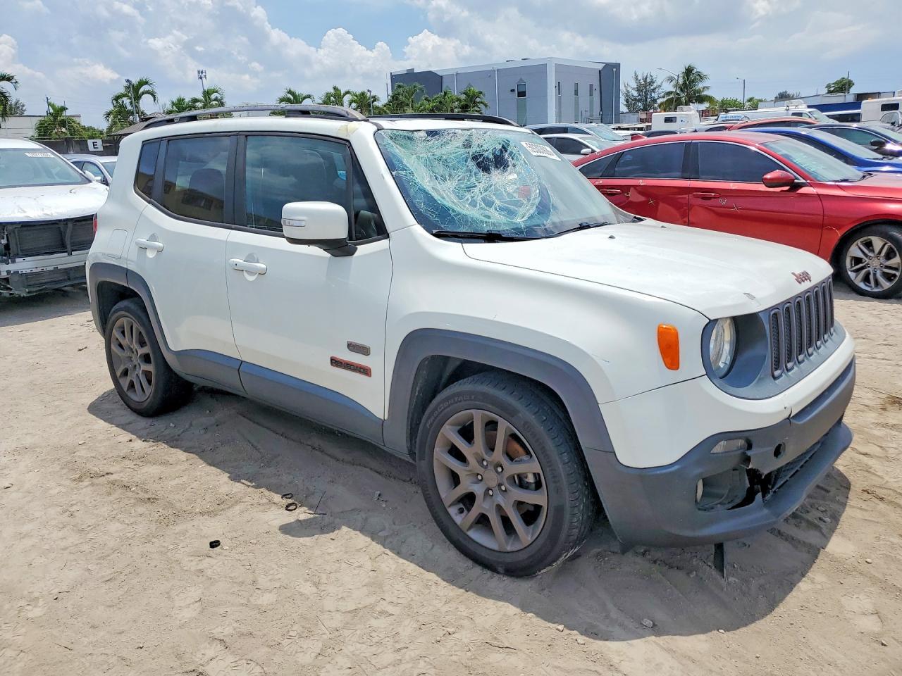 2016 Jeep Renegade Latitude - Фото 4