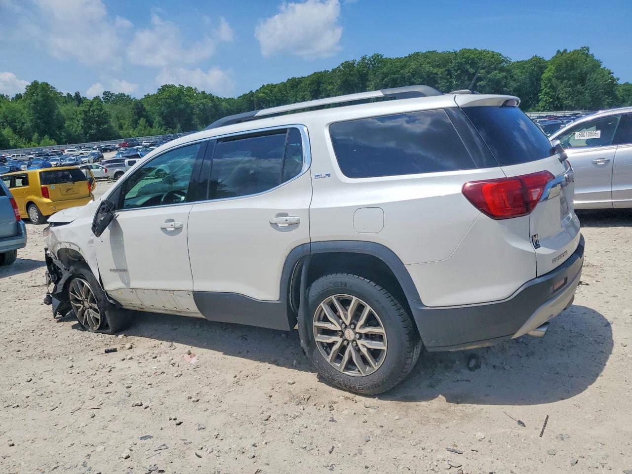 2017 GMC Acadia Sle - Фото 2