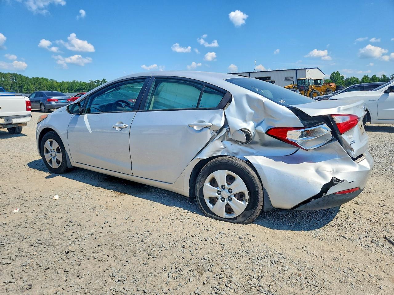 2015 Kia Forte - Фото 2