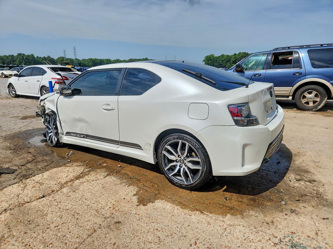 2016 Scion Tc Base - Image 2