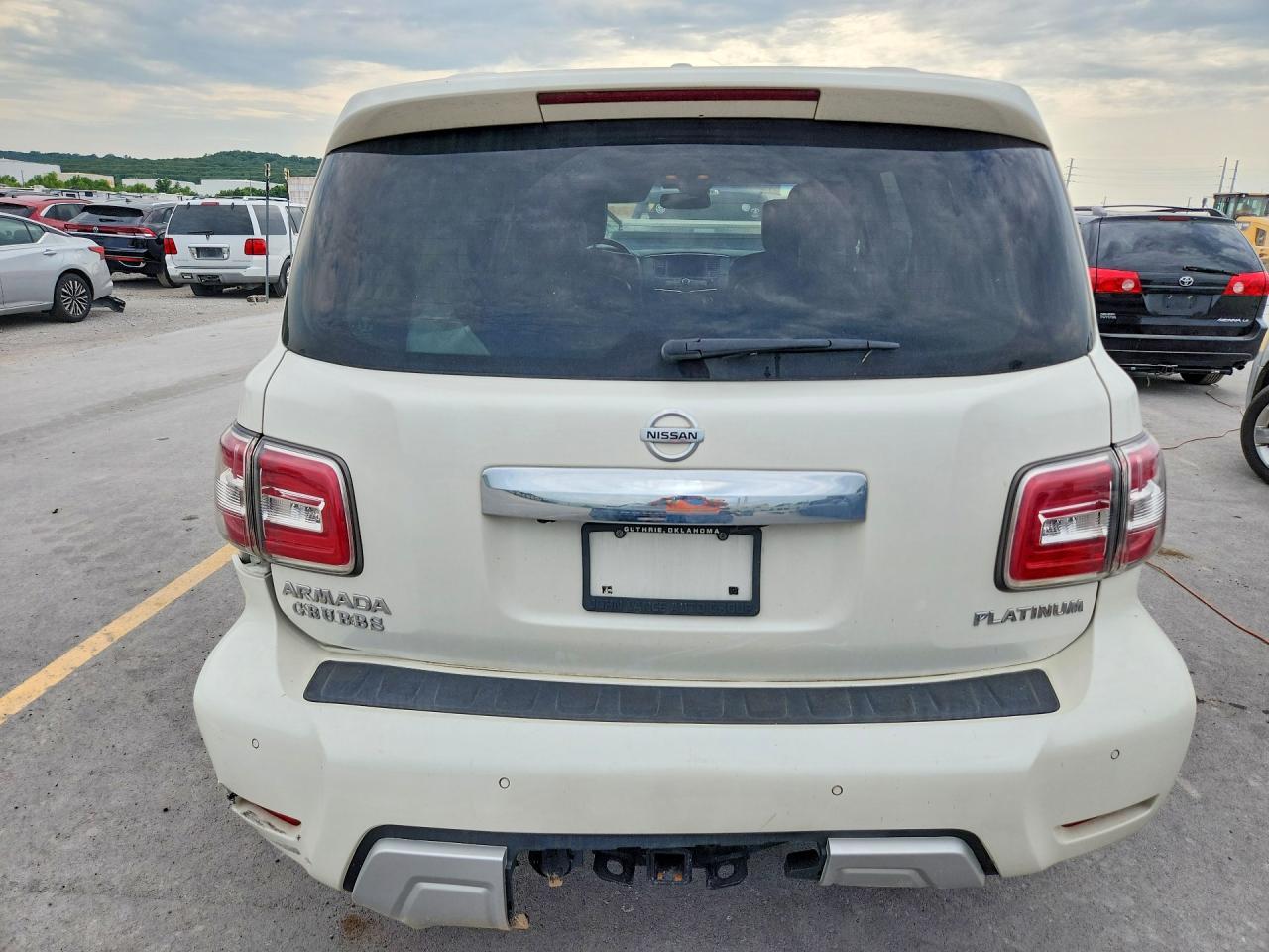 2017 Nissan Armada Platinum - Фото 6